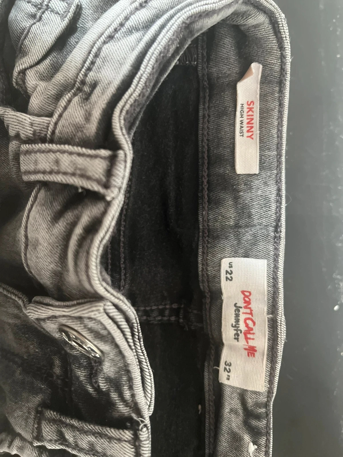 Jeans skinny cinza lavado Jennyfer - Tamanho 32 - Estilo tendência destruído – photo 5